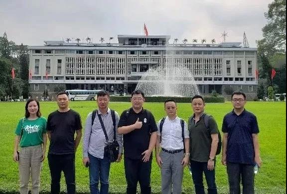 尊龙Z6官方网站控股董事长，副董事长一行赴越南调查调研